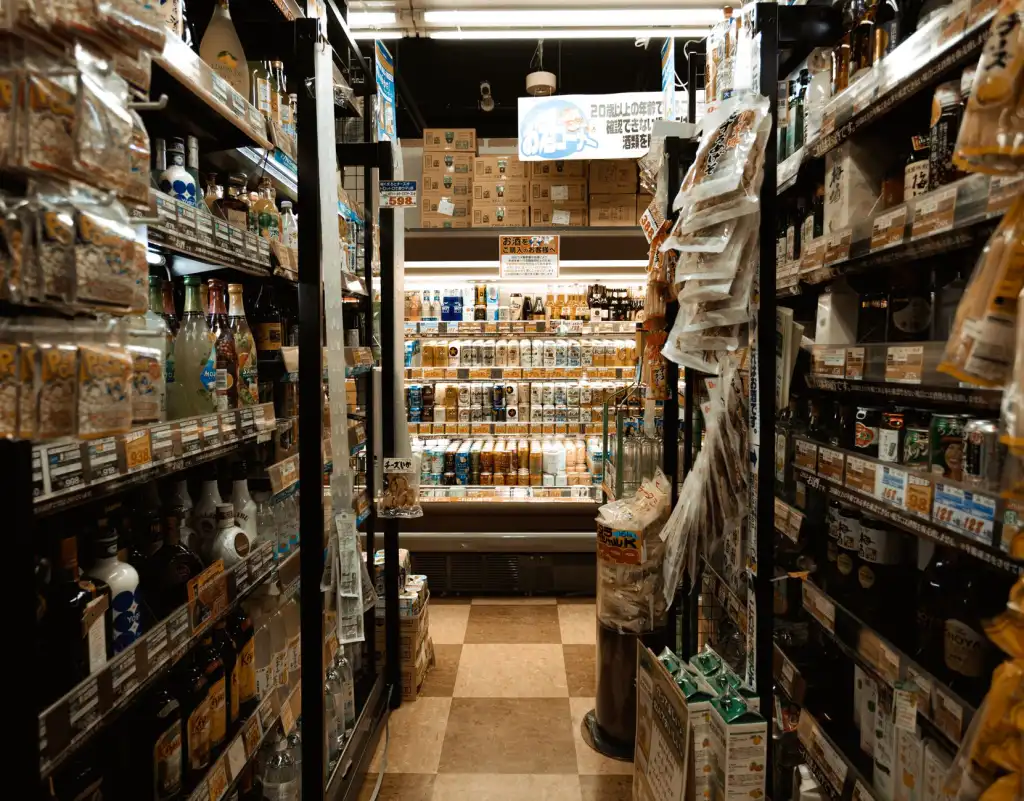 海南零售品牌门店形象设计指南:从动线规划到陈列手册落地正文配图 1